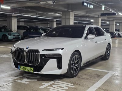 BMW 7 SERIES - 1