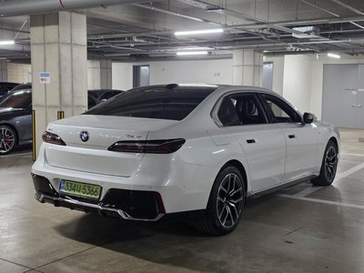 BMW 7 SERIES - 4