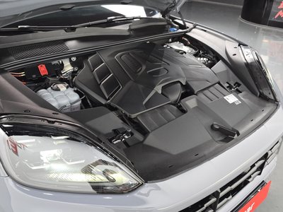 PORSCHE CAYENNE - 7