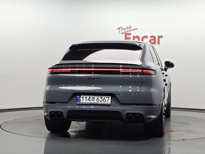 PORSCHE CAYENNE - 4