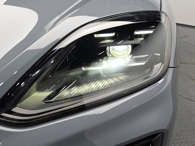 PORSCHE CAYENNE - 9