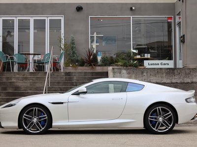 ASTON MARTIN DB9 - 3