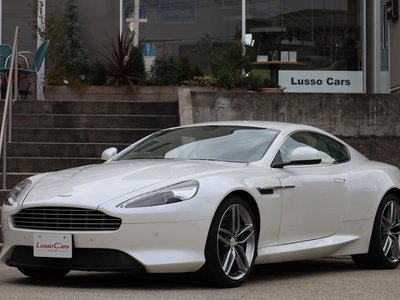 ASTON MARTIN DB9 - 1