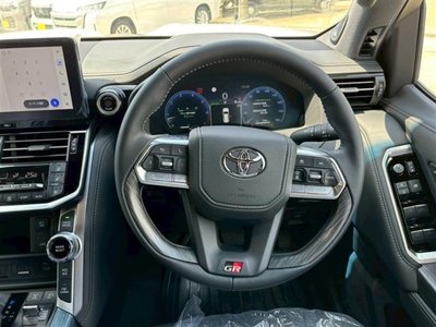 2025 Toyota LAND CRUISER 300 缩略图 26