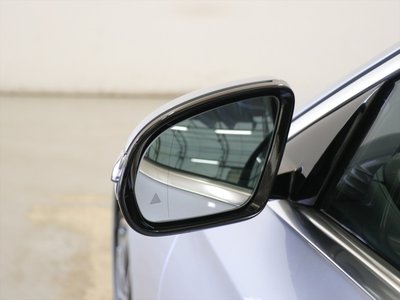 MERCEDES-BENZ E-CLASS - 6