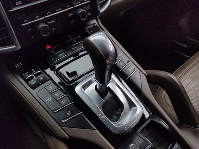 PORSCHE CAYENNE - 9