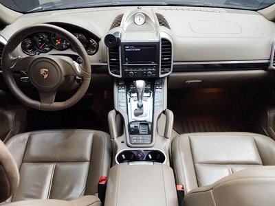 PORSCHE CAYENNE - 5