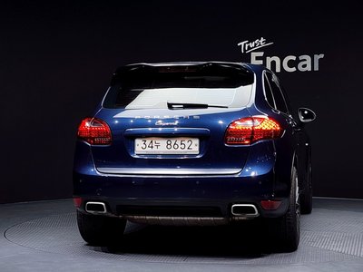 PORSCHE CAYENNE - 3