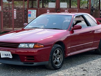 NISSAN SKYLINE GT-R - 1