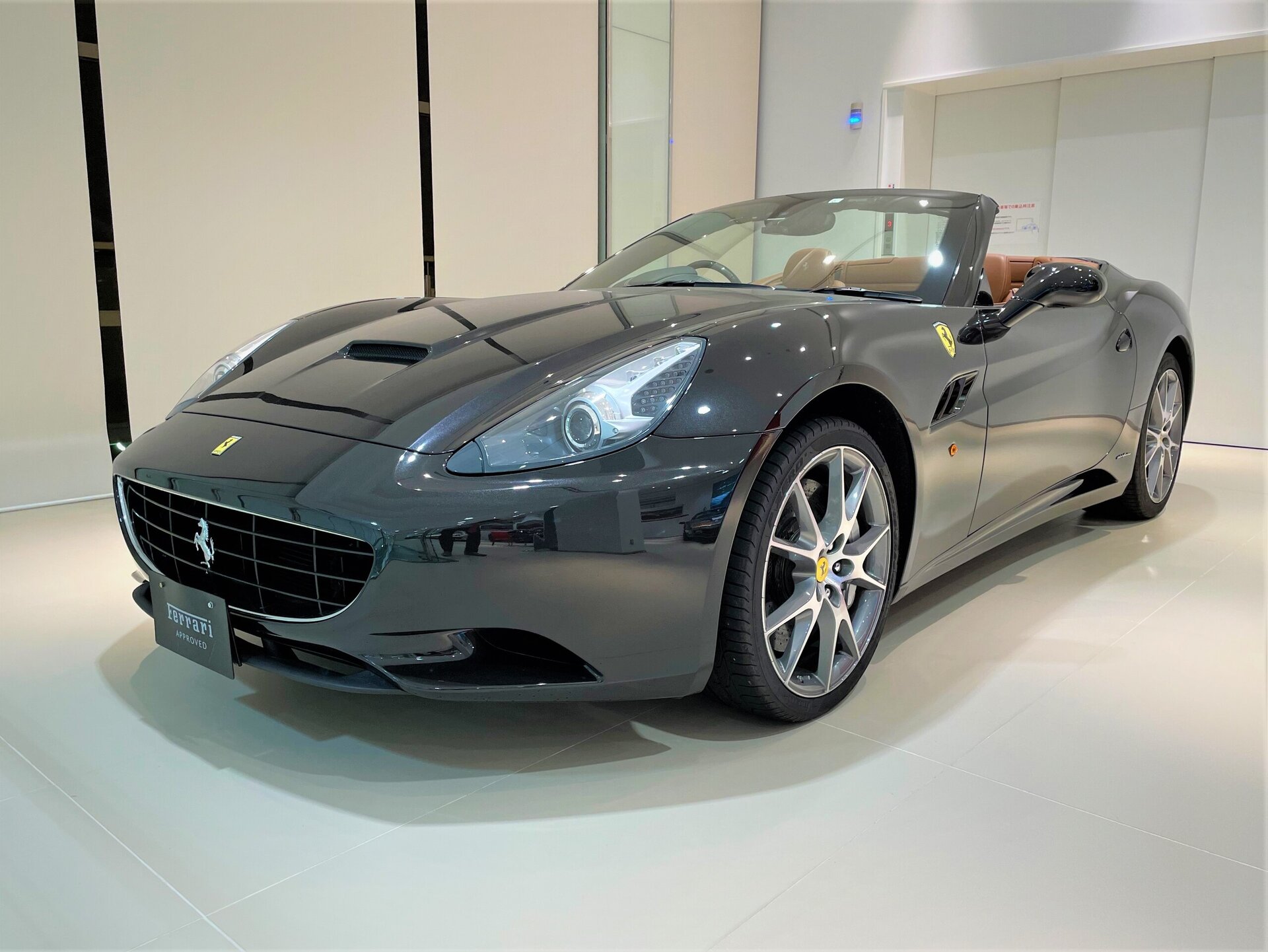 FERRARI CALIFORNIA 30 - View 1