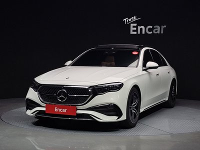 MERCEDES-BENZ E-CLASS - 1