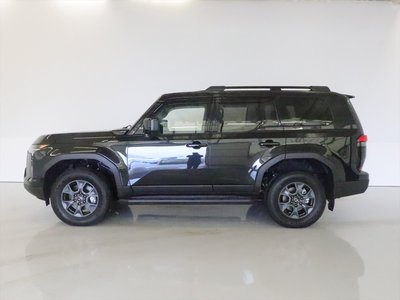 صورة 5 لـ 2025 Lexus GX