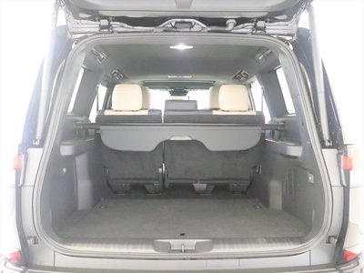 صورة 10 لـ 2025 Lexus GX