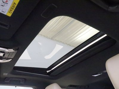2025 Lexus GX thumbnail 23