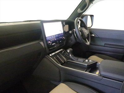 2025 Lexus GX thumbnail 21