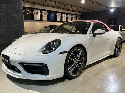 PORSCHE 911 CABRIOLET - 6