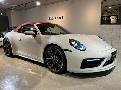 PORSCHE 911 CABRIOLET - 10