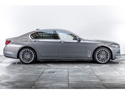 BMW 7 SERIES - 8