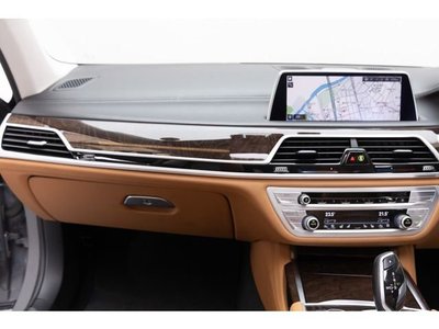 2019 BMW 7 SERIES — миниатюра 38