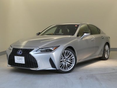 LEXUS IS - 1