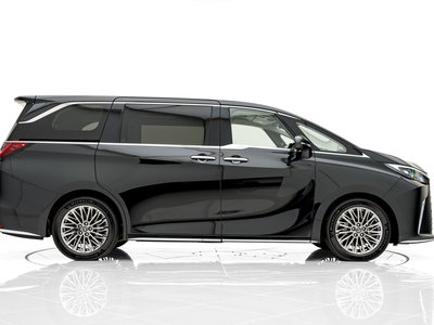 صورة 8 لـ 2026 Lexus LM
