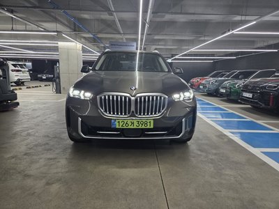 2026 BMW X5 photo 2