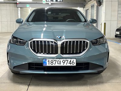 BMW 5 SERIES - 2