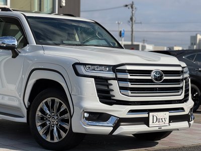 TOYOTA LAND CRUISER 300 - 7