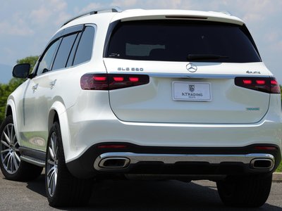 MERCEDES-BENZ GLS - 2
