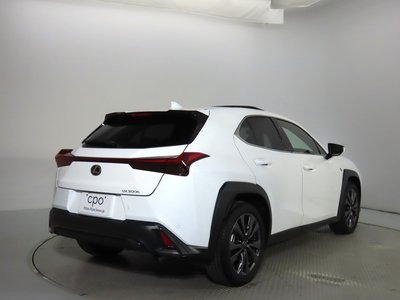 LEXUS UX - 2