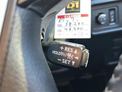 TOYOTA LAND CRUISER PRADO - 8