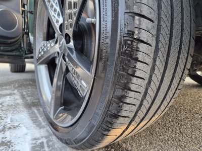 صورة 8 لـ 2021 Genesis GV70