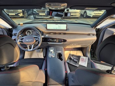 2021 Genesis GV70 — миниатюра 11