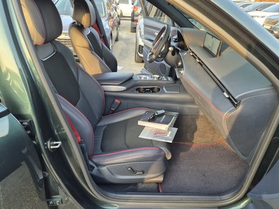 2021 Genesis GV70 — миниатюра 14
