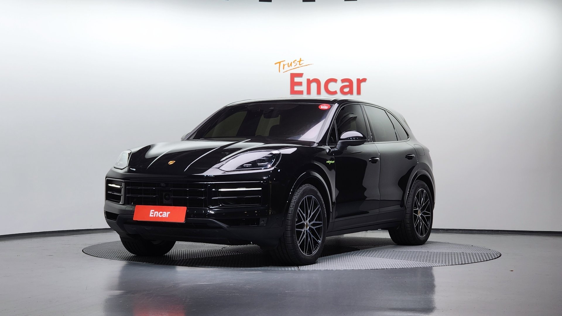 PORSCHE CAYENNE - View 1