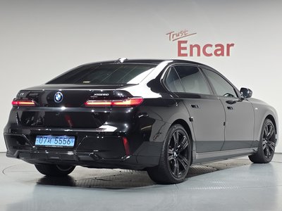 صورة 3 لـ 2024 BMW I7