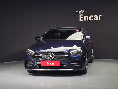 2020 Mercedes-BENZ E-CLASS 照片 2