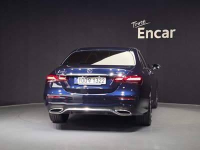 2020 Mercedes-BENZ E-CLASS 照片 4