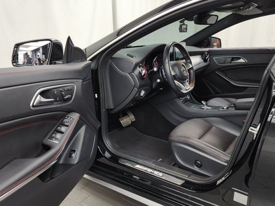 MERCEDES-BENZ CLA - 10