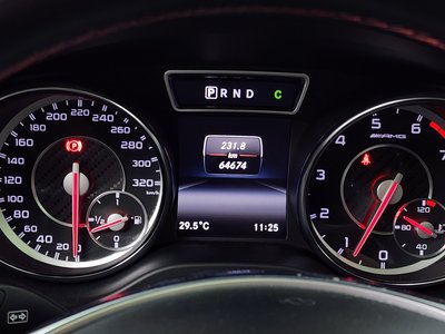 MERCEDES-BENZ CLA - 8