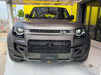 LAND ROVER DEFENDER - 9
