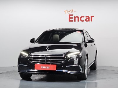 MERCEDES-BENZ E-CLASS - 2