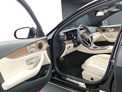MERCEDES-BENZ E-CLASS - 10