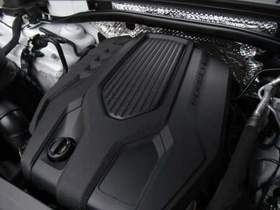 PORSCHE MACAN - 9