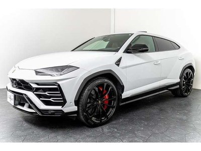 LAMBORGHINI URUS - 7