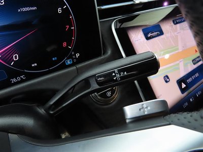 صورة مصغرة 11 لـ 2025 Mercedes-BENZ E-CLASS