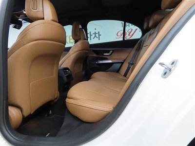 صورة 7 لـ 2025 Mercedes-BENZ E-CLASS