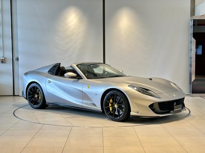صورة 11 لـ 2022 Ferrari 812 GTS