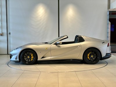 صورة 6 لـ 2022 Ferrari 812 GTS