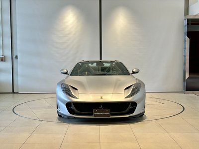 صورة 5 لـ 2022 Ferrari 812 GTS